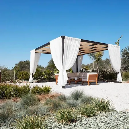 Amaranthus- Private Pool- Jacuzzi- Mini Golf Villa *