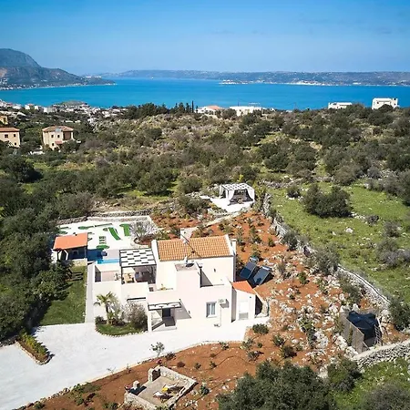 Villa Amaranthus- Private Pool- Jacuzzi- Mini Golf *